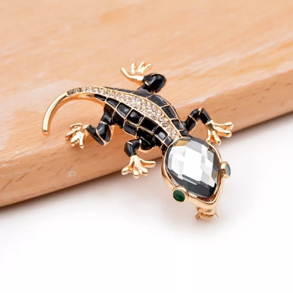 Small Rhinestone and Enamel Black and Gold Lizard Brooch - Picture 3 of 6